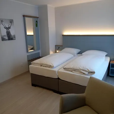 Mein Vierjahreszeiten Garni Superior Hotel 3*