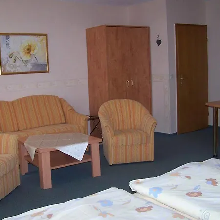 Mein Vierjahreszeiten Garni Superior מלון